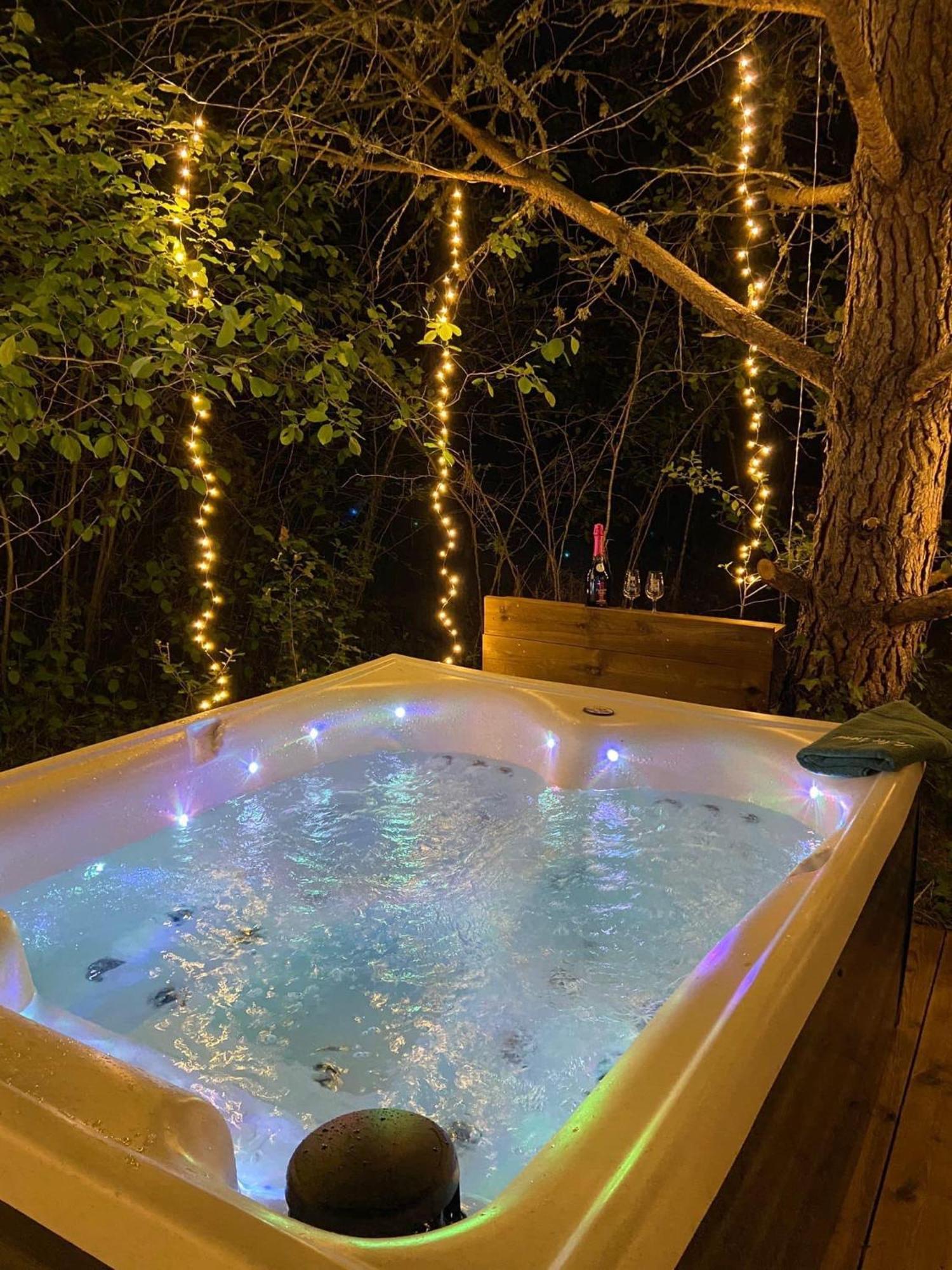 Camping Ecovillage Soleil Du Pibeste Agos-Vidalos Zewnętrze zdjęcie